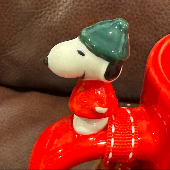 MERRY & BRIGHT Snoopy Figural Christmas Mug - Rae Dunn Peanuts Collection - Picture 10 of 12